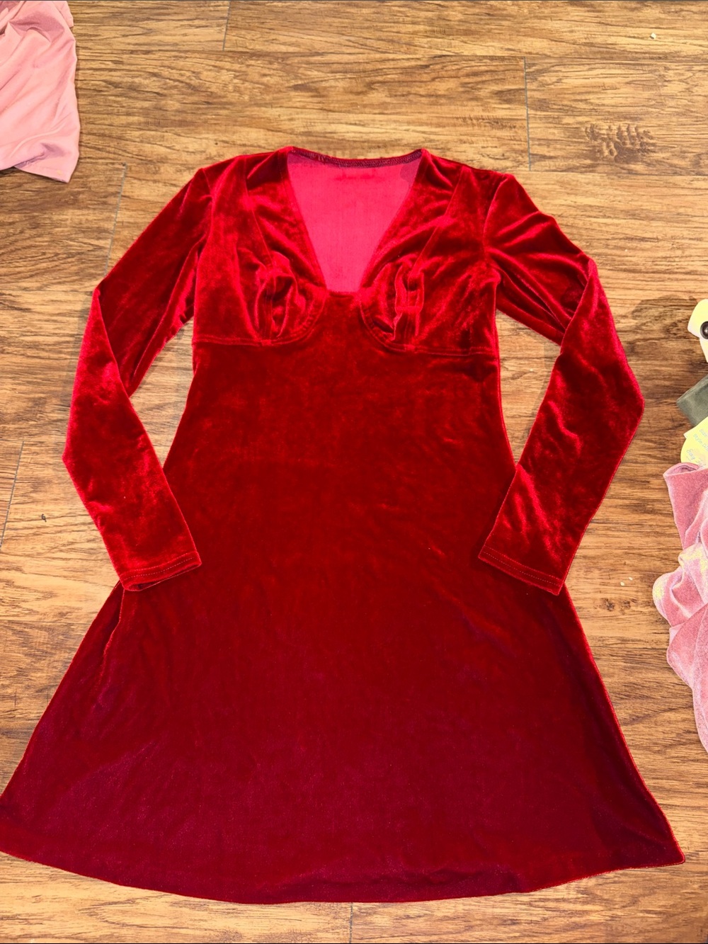 Women's Red Velvet Long Sleeve V-Neck Dress